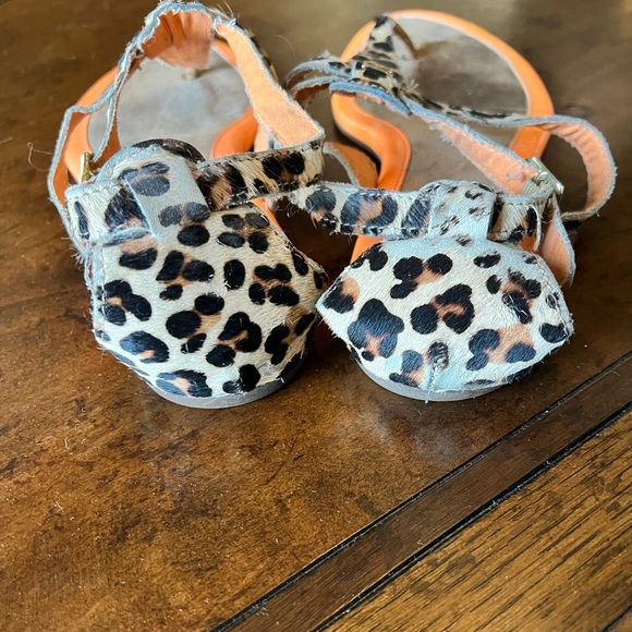 Sperry Leopard Print Sandals - Picture 2 of 5